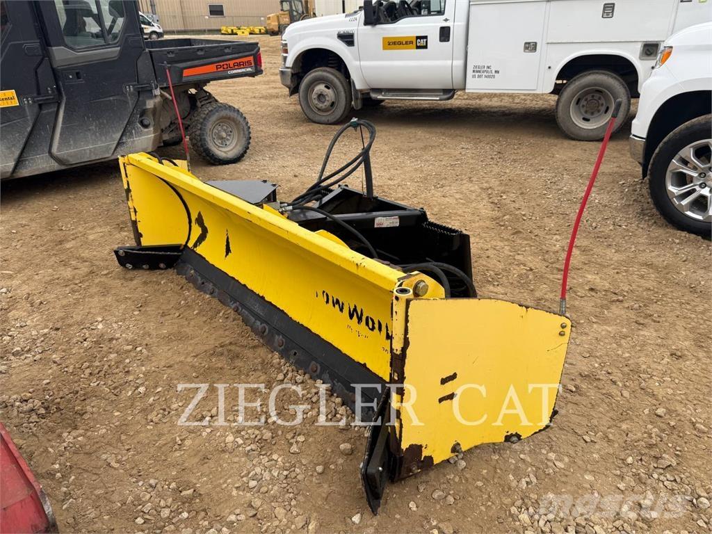 SnowWolf QP102 제설기