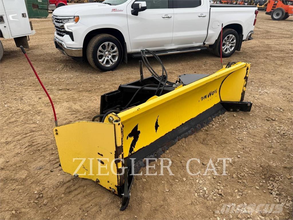 SnowWolf QP102 제설기