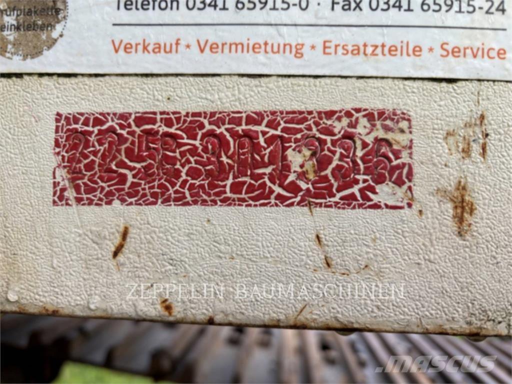 Terex TC225LC 대형 굴삭기 29톤 이상