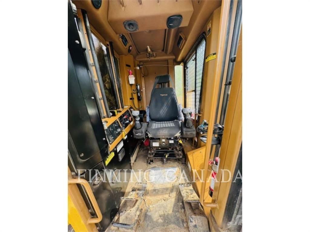 Tigercat 870C 팰러번처