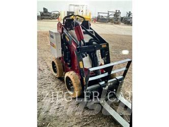 Toro E-DINGO 500  스키드로더