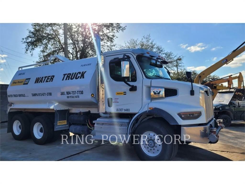 United WT5000 탱커 트럭