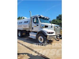 United WT5000 탱커 트럭