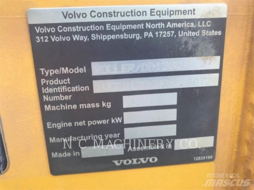Volvo DD120C 아스팔트 포장장비