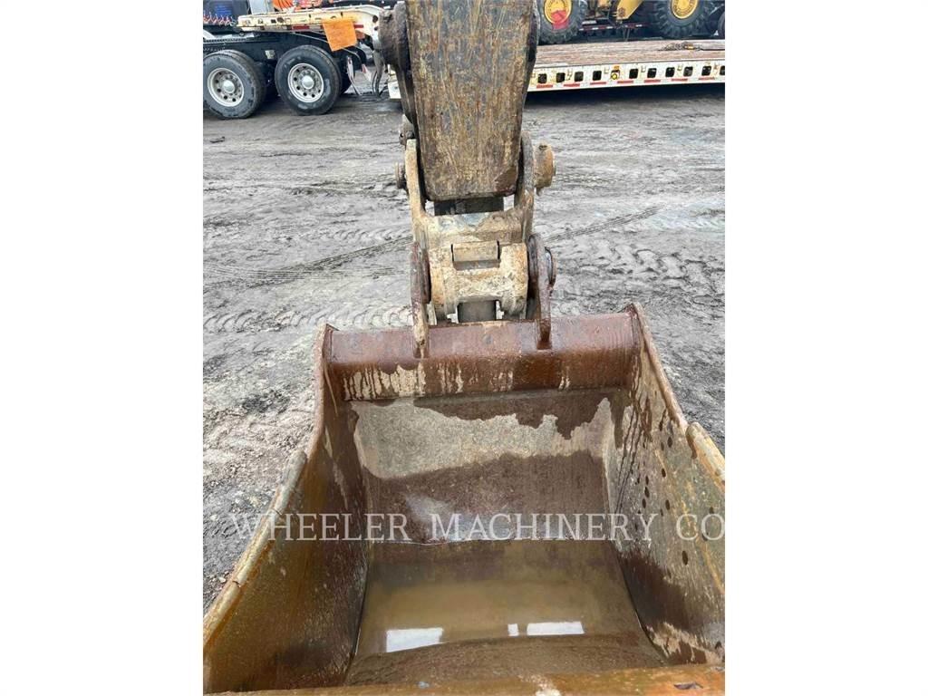 Volvo ECR235EL 대형 굴삭기 29톤 이상