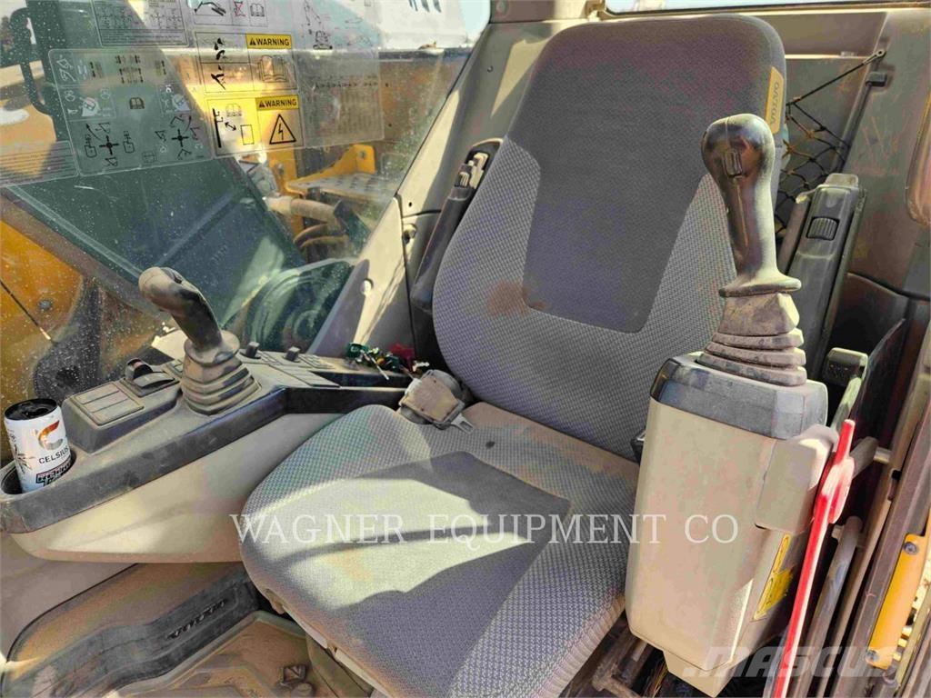 Volvo ECR235EL 대형 굴삭기 29톤 이상