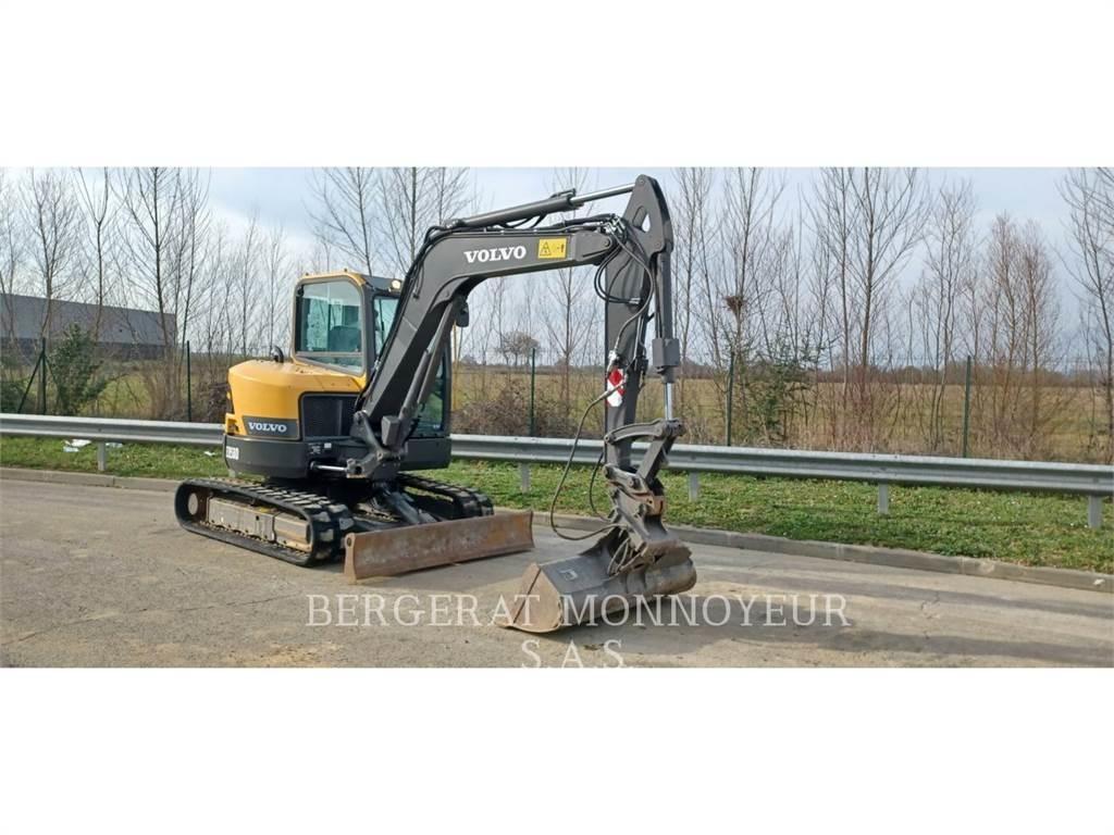 Volvo ECR58D 대형 굴삭기 29톤 이상