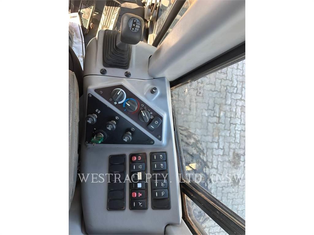 Volvo G940 그레이더