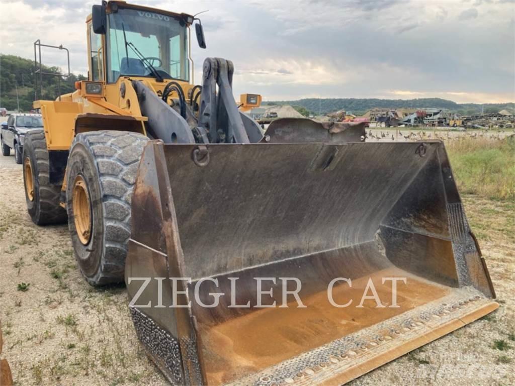 Volvo L220E  휠로우더