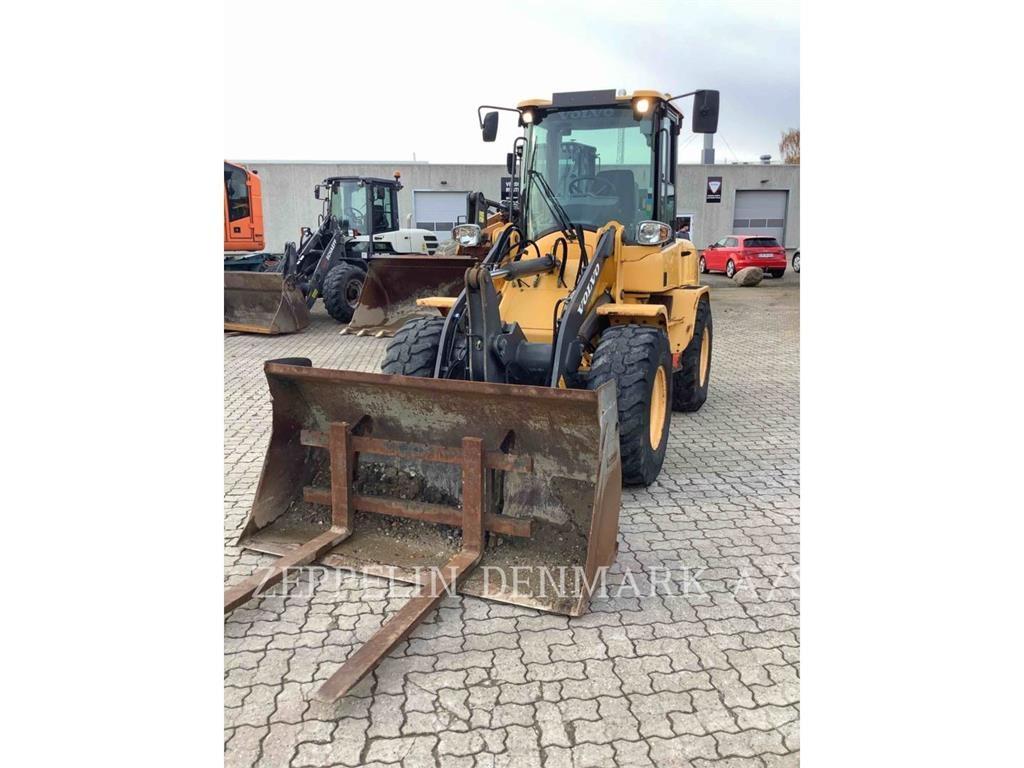 Volvo L30G  휠로우더