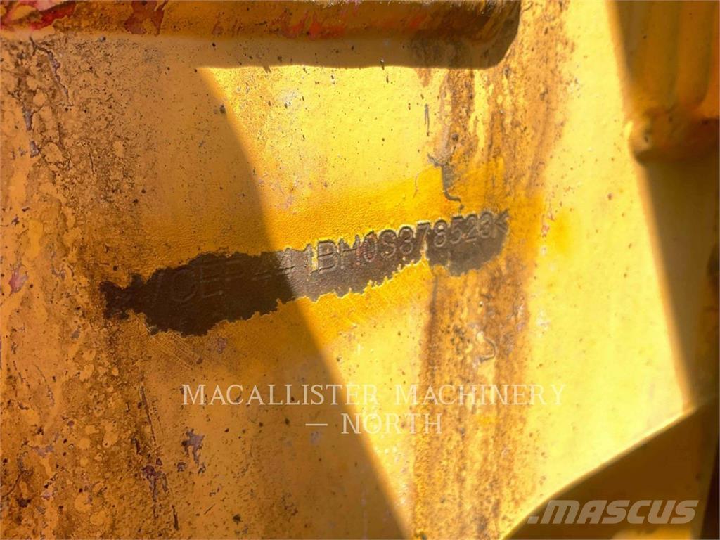 Volvo PF4410 아스팔트 포장장비