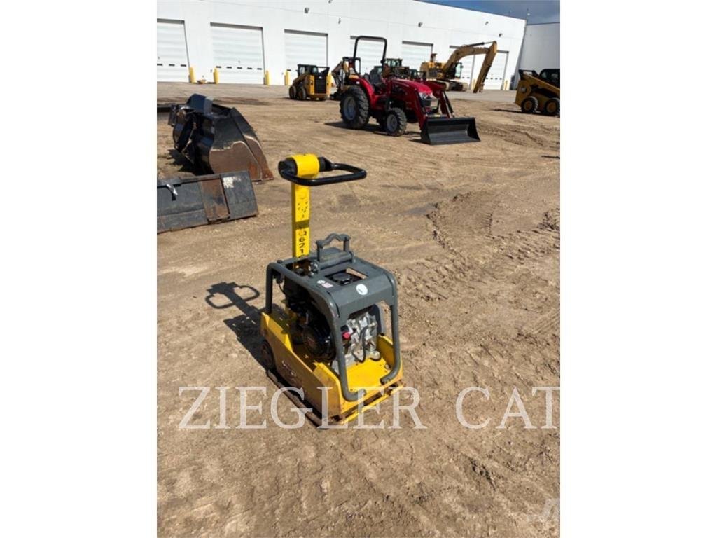 Wacker BPU3750A 토양 다짐기
