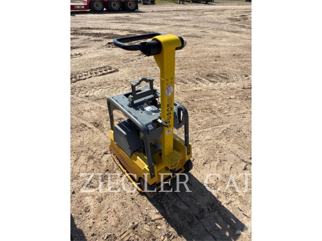 Wacker BPU3750A 토양 다짐기