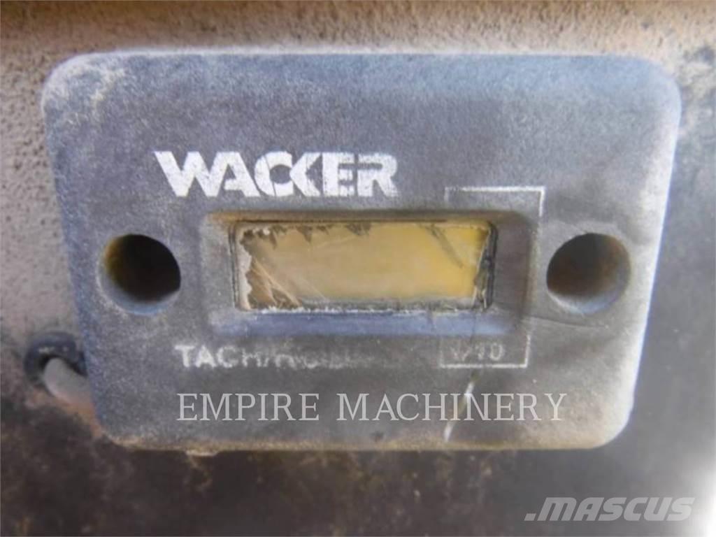 Wacker RD11A 트윈 드럼 롤러