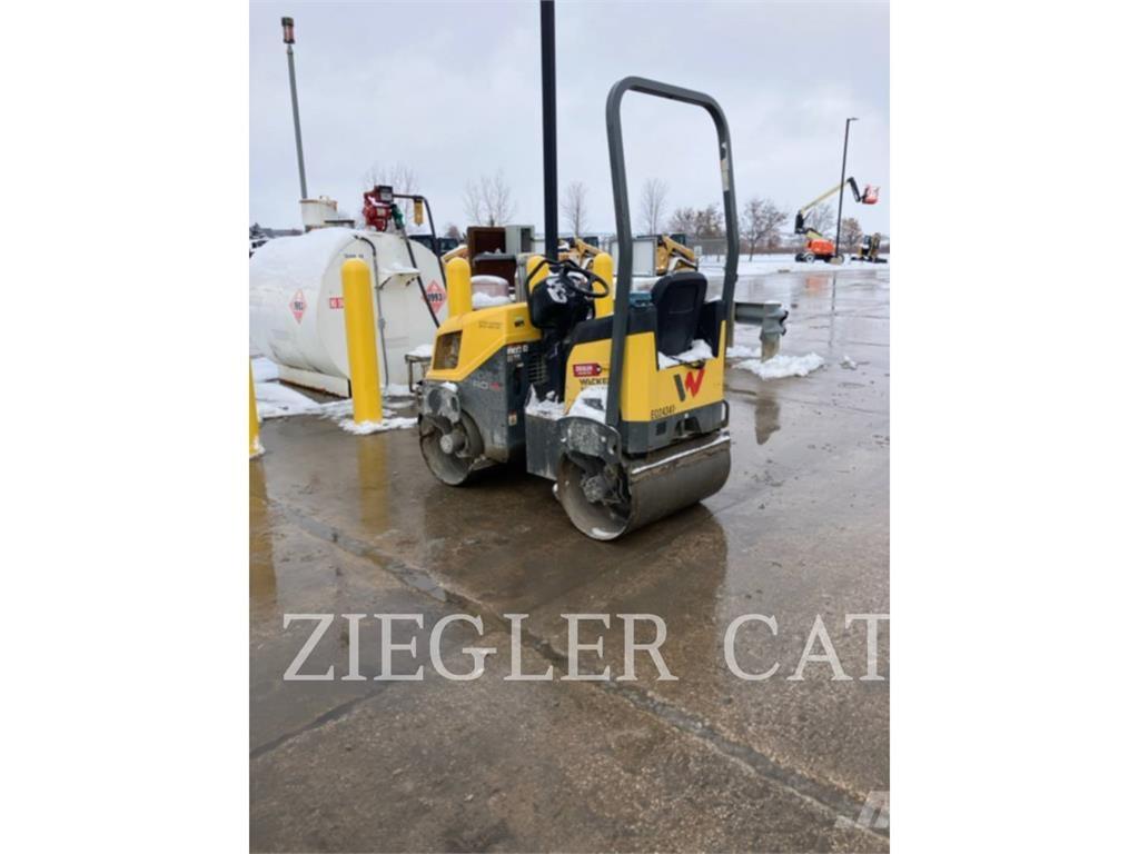 Wacker RD12 트윈 드럼 롤러