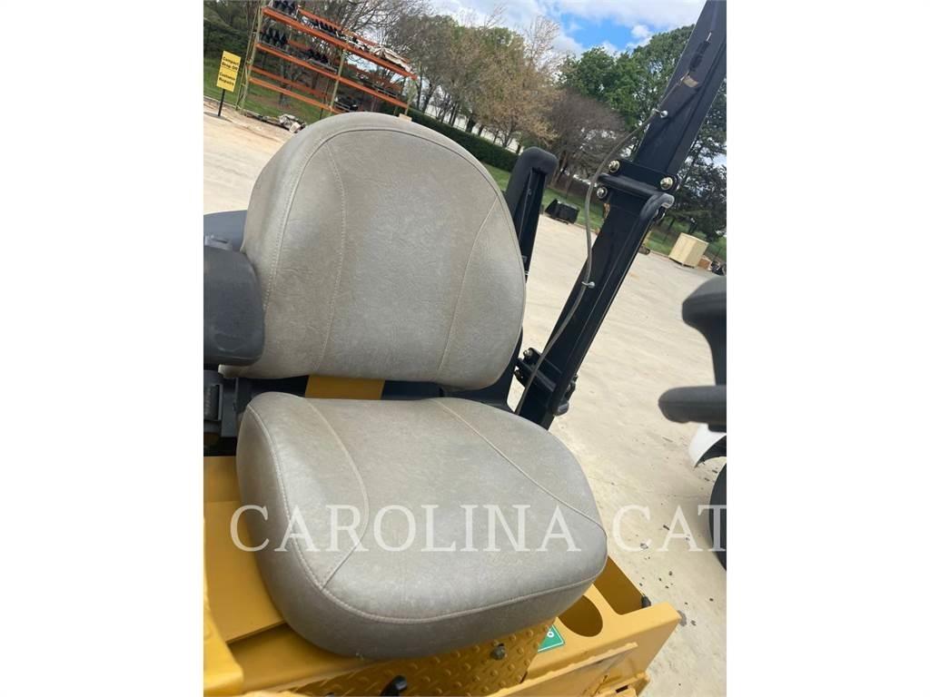 Weiler C303 아스팔트 포장장비