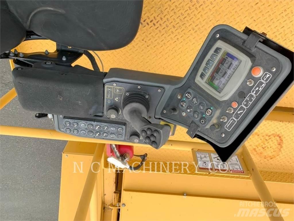Weiler E1250B 아스팔트 포장장비