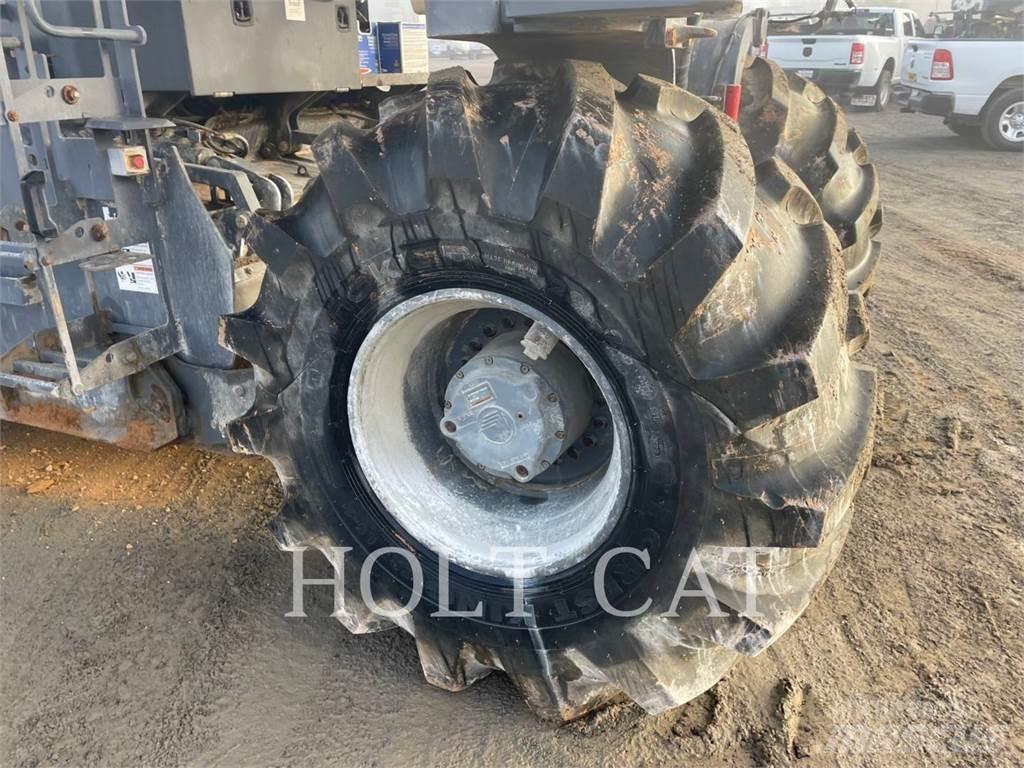 Wirtgen WR240I 아스팔트 리사이클러