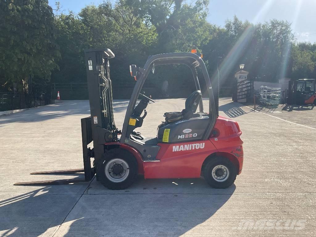 Manitou MI 25 G 텔러 핸들러