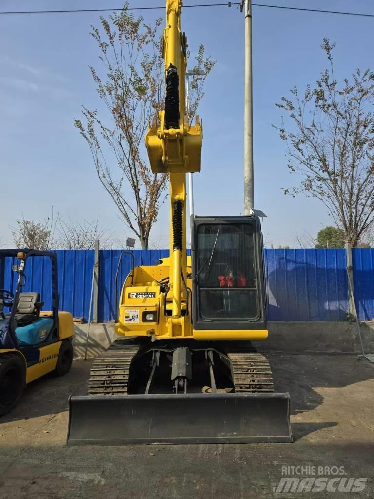 Komatsu PC 70 소형 굴삭기 7톤 미만