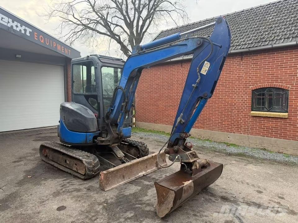 Hitachi ZX 35 U-2 소형 굴삭기 7톤 미만