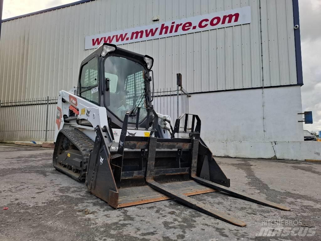 Bobcat T 450  스키드로더