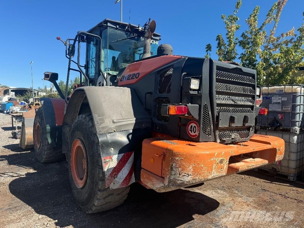 Hitachi ZW 220-3  휠로우더