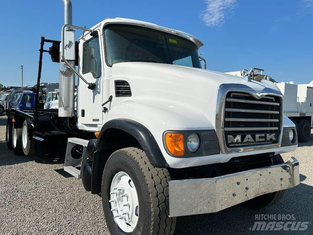 Mack GRANITE CV713 케이블 리프트 탈착식 트럭