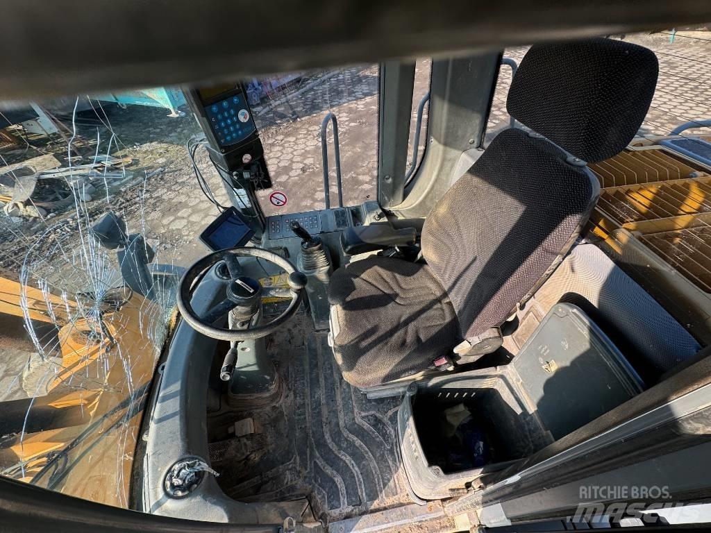 Liebherr L 556  휠로우더