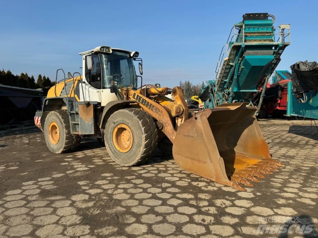 Liebherr L 556  휠로우더