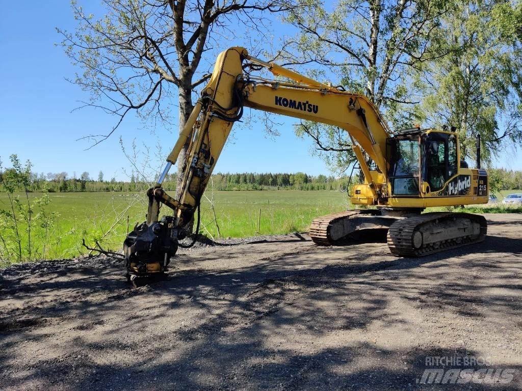 Komatsu HB215LC-1 대형 굴삭기 29톤 이상