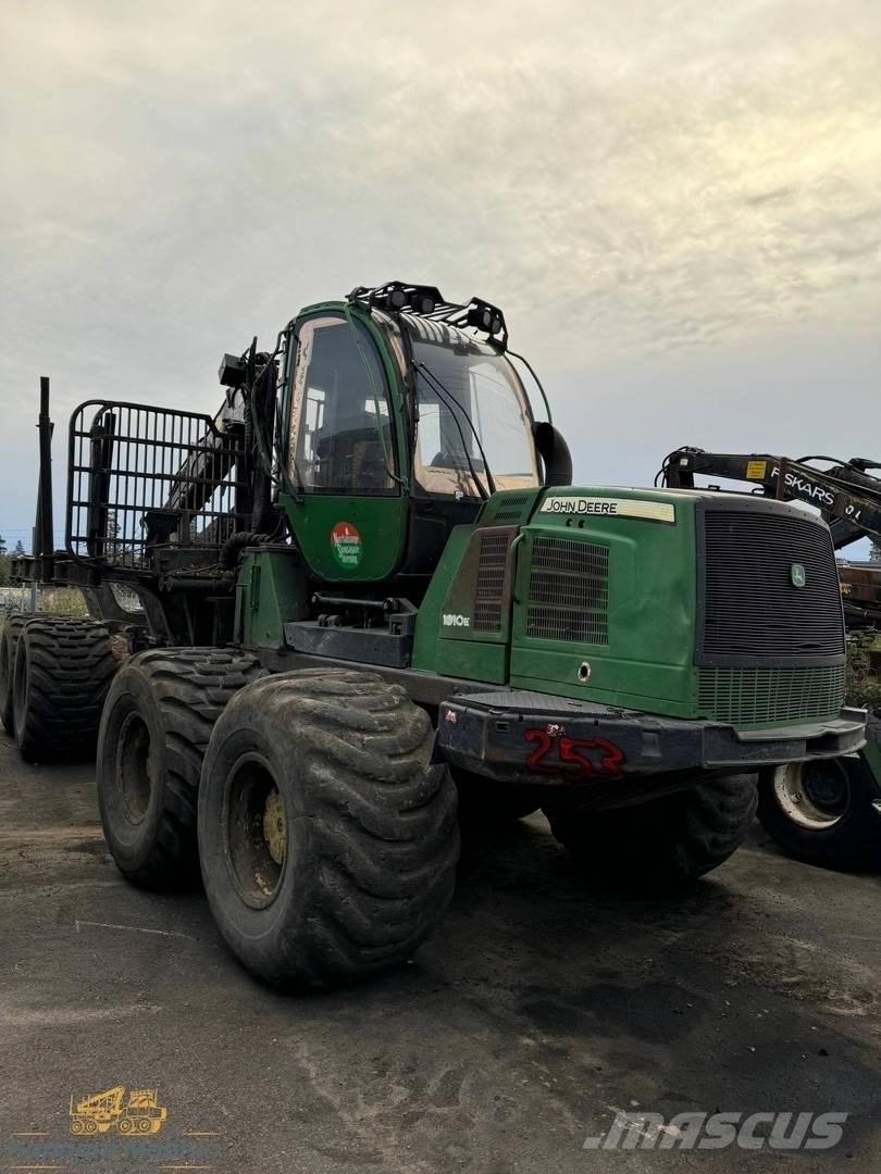 John Deere 1910E 원목 포워더
