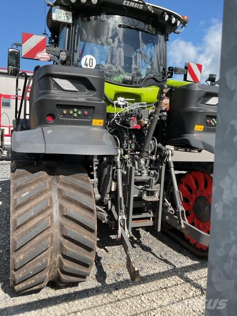 CLAAS Axion 960 TT 트랙 크레인