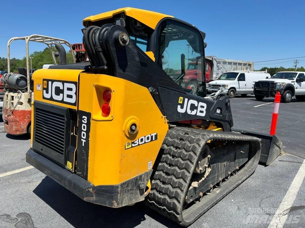 JCB 300 T  스키드로더