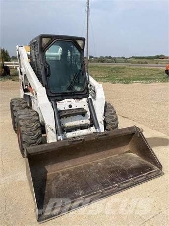 Bobcat S 300  스키드로더