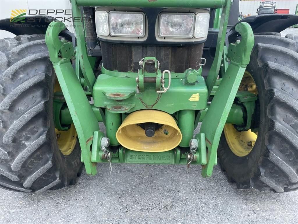 John Deere 5820 트랙터