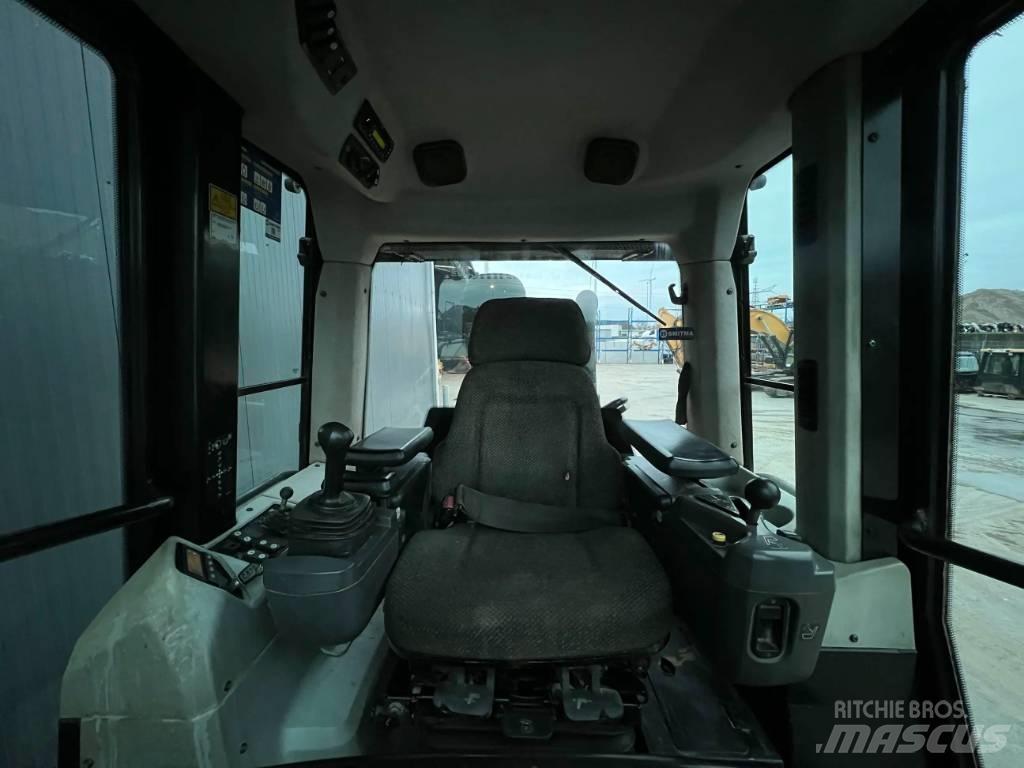 CAT 963D 궤도식 로우더