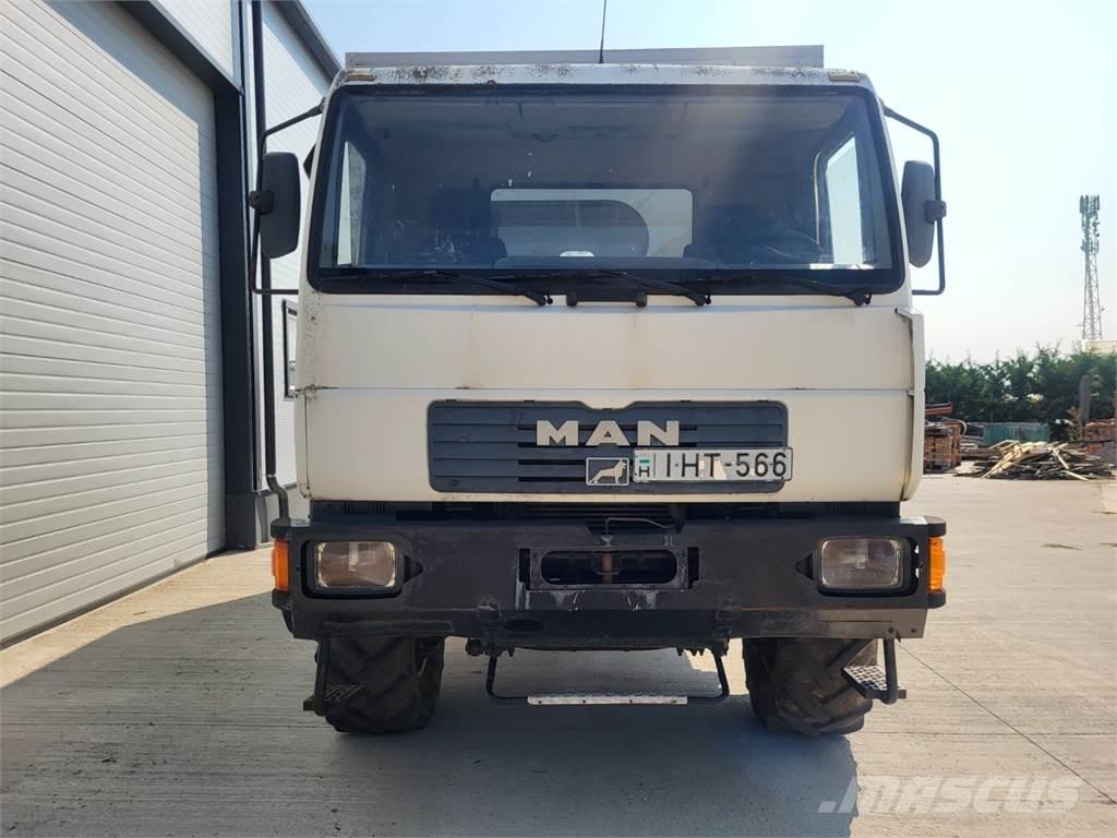 MAN 10.185LAEC 4X4 탑차 트럭