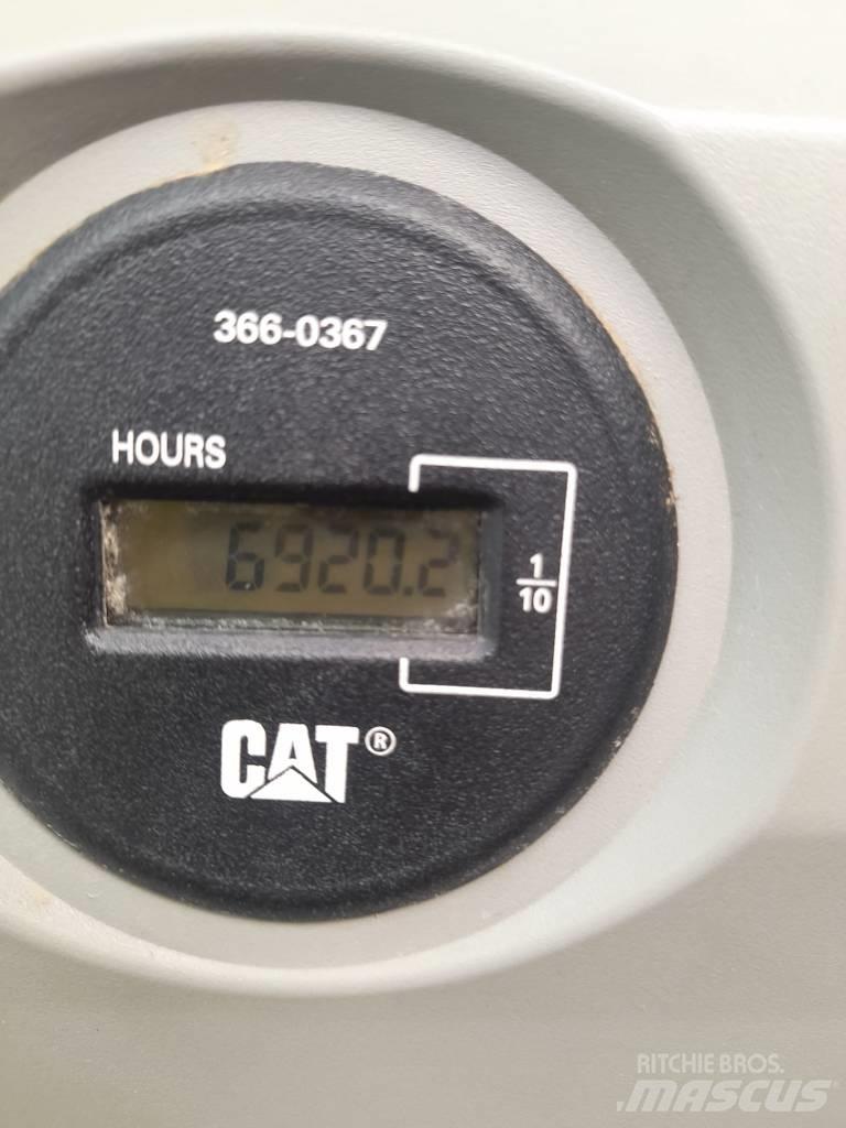 CAT 326 F 대형 굴삭기 29톤 이상