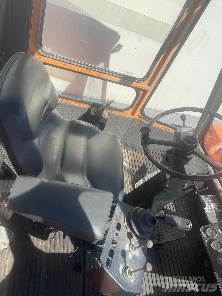 Valmet TD2212 디젤 지게차