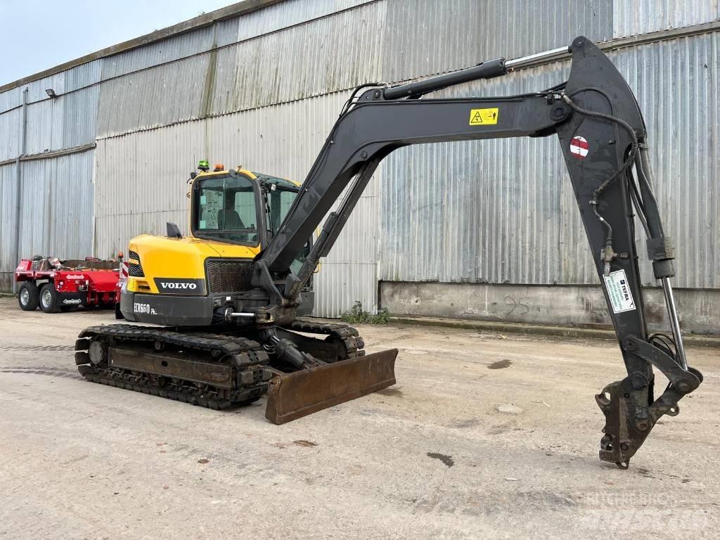 Volvo ECR 88 D 중형굴삭기 7톤-28톤