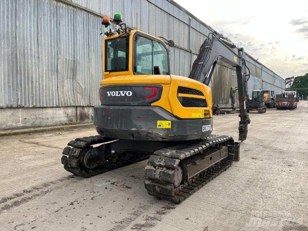 Volvo ECR 88 D 중형굴삭기 7톤-28톤