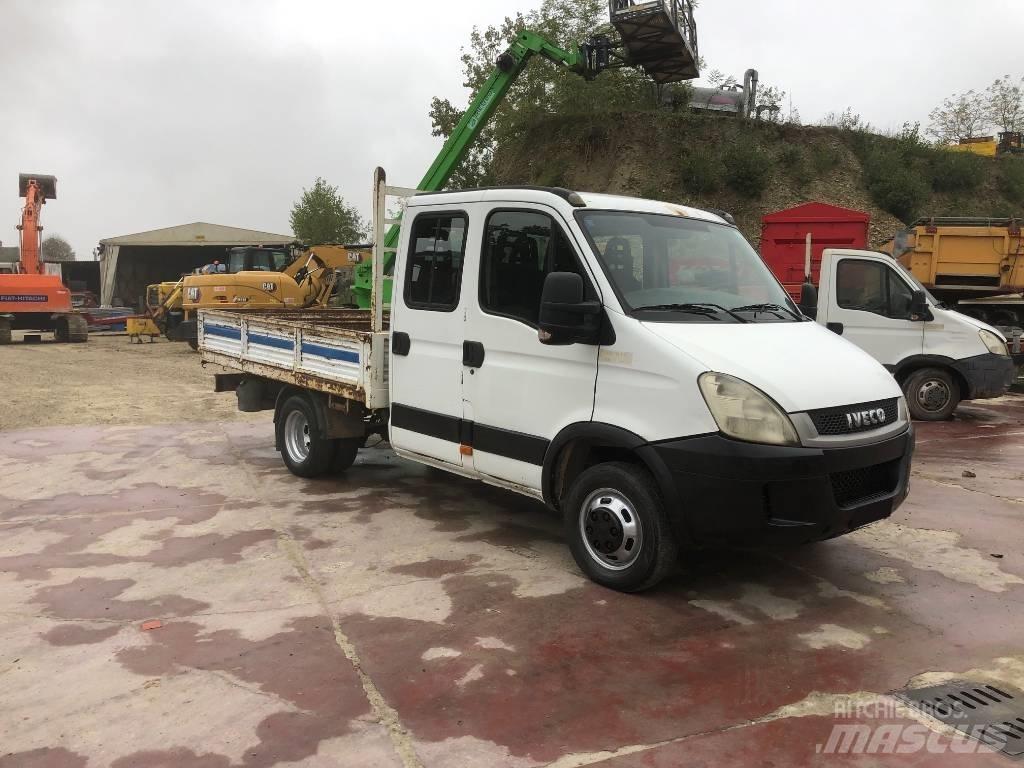 Iveco Daily 35-110 탑차 트럭