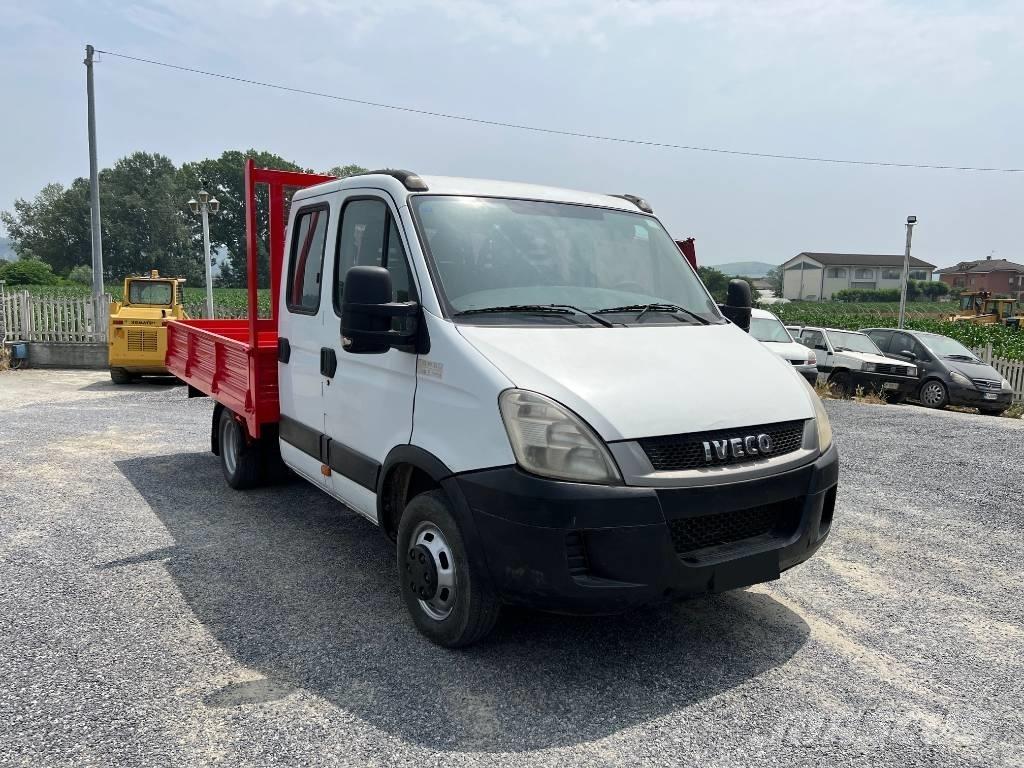Iveco Daily 35-110 탑차 트럭