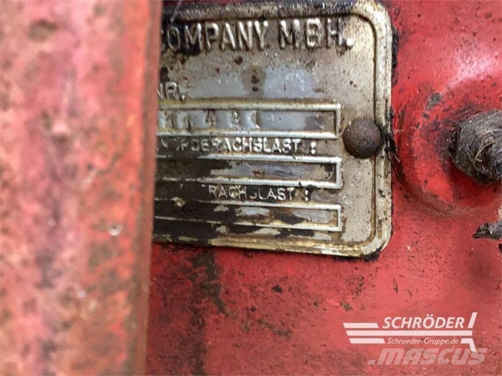 McCormick 724 트랙터