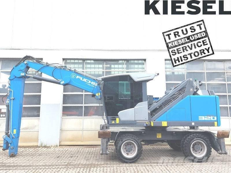 Fuchs MHL 320 F 폐기물/산업 처리기