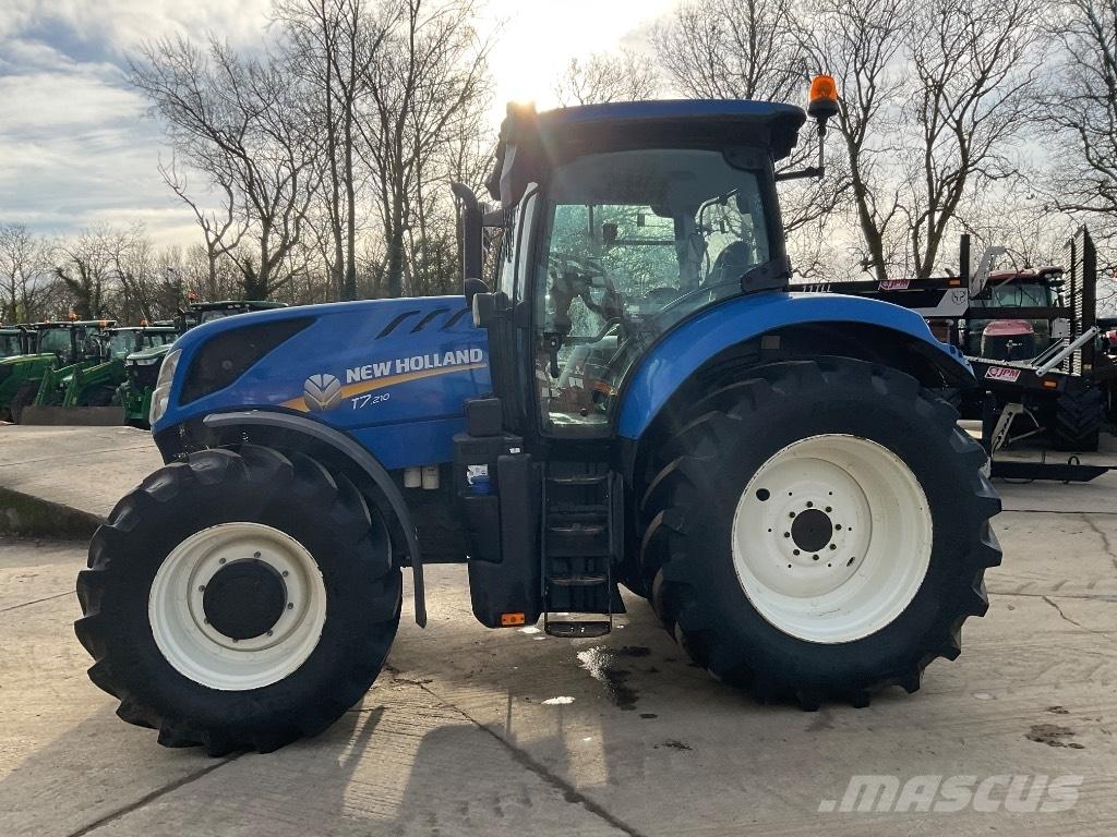 New Holland T 7.210 트랙터
