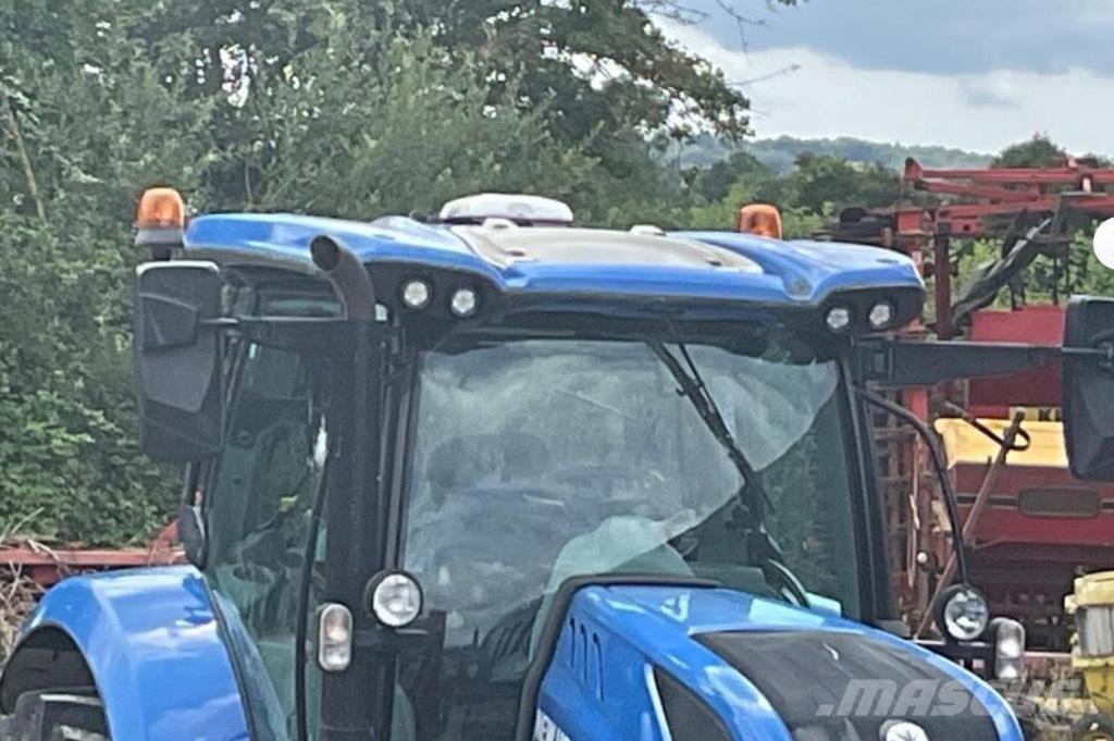 New Holland T 7.210 트랙터