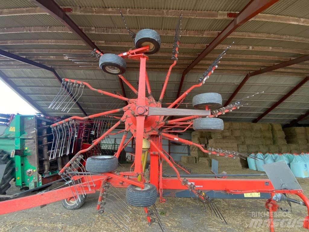 Kuhn GA 8121 윈드로어