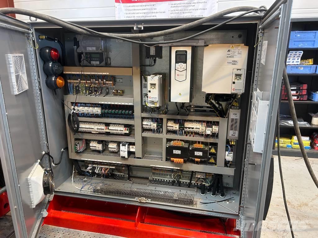 Potain MDT 219 J10 타워 크레인